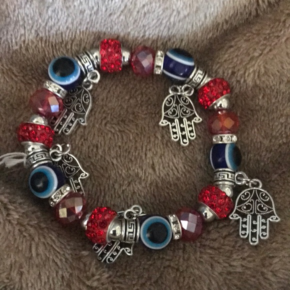 Red Evil Eye 🧿 Bracelet - Picture 2 of 2